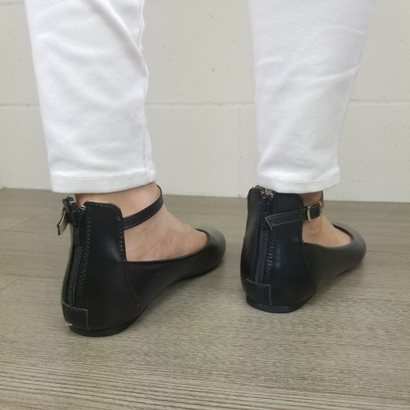 Round Toe Black Ankle Ballerina Flats - Picture 5 of 8